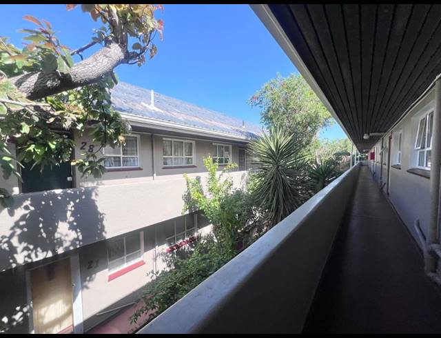 2 bed property to rent in CLAREMONT